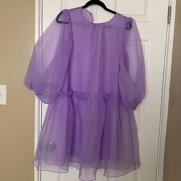 Cynthia Rowley Dresses & Skirts - CYNTHIA ROWLEY. Lavender organza dress. Puff shoulder.